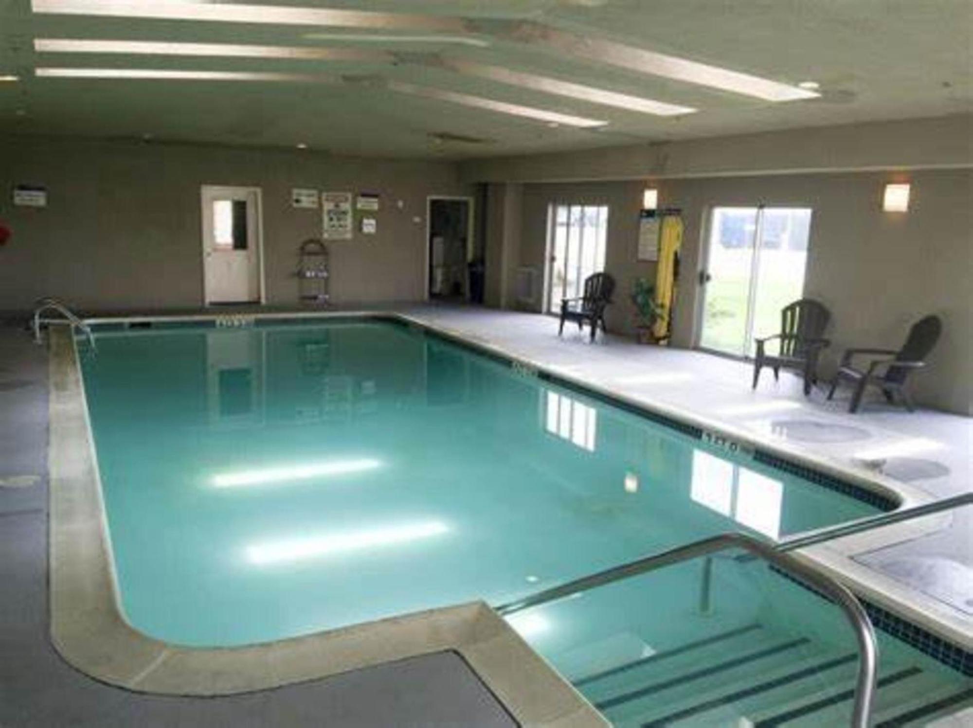 Motel 6 Harrisburg, PA - Hershey North Hotel 2*